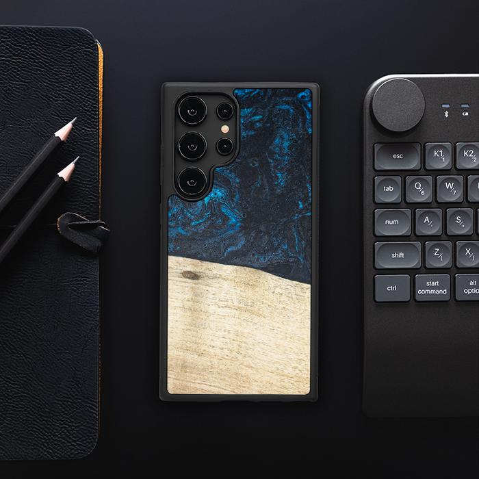 Samsung Galaxy S24 Ultra Handyhülle aus Harz und Holz - Synergy#F17