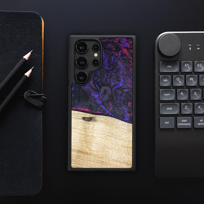 Samsung Galaxy S24 Ultra Handyhülle aus Harz und Holz - Synergy#F18