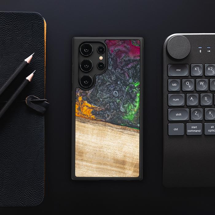 Samsung Galaxy S24 Ultra Handyhülle aus Harz und Holz - Synergy#F8
