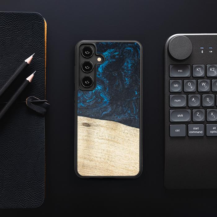 Samsung Galaxy S25 Plus Handyhülle aus Harz und Holz - Synergy#F17