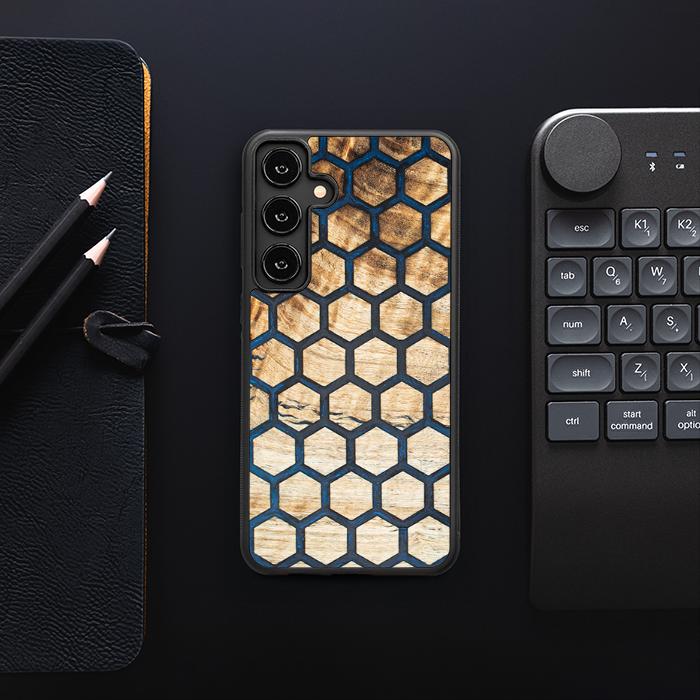 Samsung Galaxy S25 Plus Handyhülle aus Harz und Holz - Synergy#F36