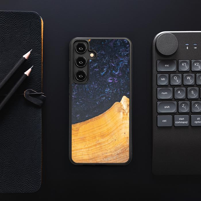 Samsung Galaxy S25 Plus Handyhülle aus Harz und Holz - Synergy#F37