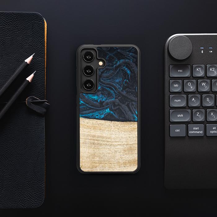 Samsung Galaxy S25 Handyhülle aus Harz und Holz - Synergy#F13