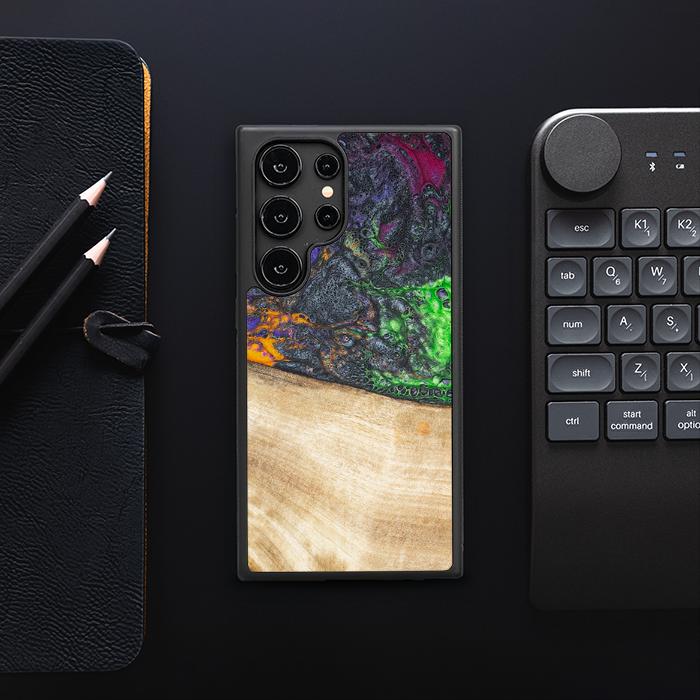 Samsung Galaxy S25 Ultra Handyhülle aus Harz und Holz - Synergy#F10