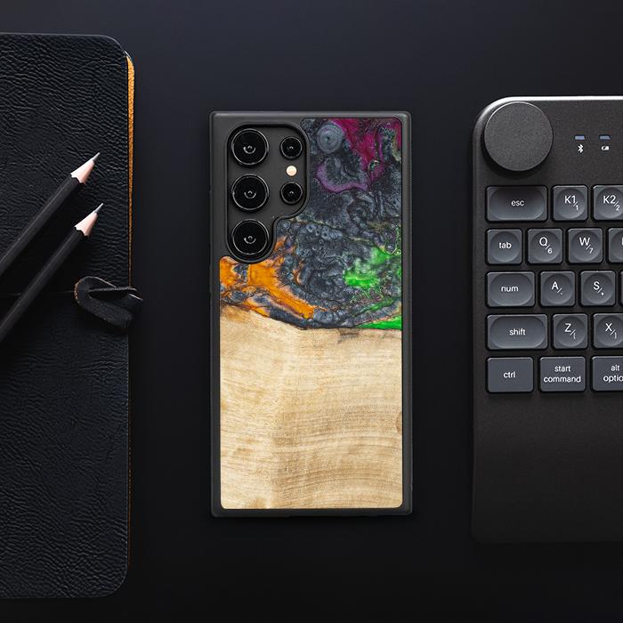 Samsung Galaxy S25 Ultra Handyhülle aus Harz und Holz - Synergy#F16