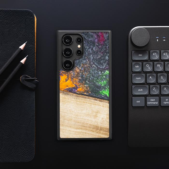 Samsung Galaxy S25 Ultra Handyhülle aus Harz und Holz - Synergy#F20