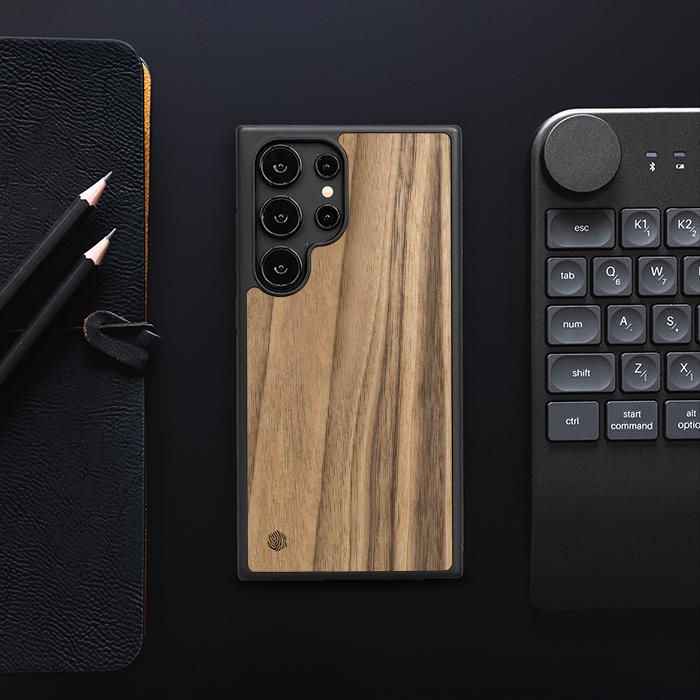 Samsung Galaxy S25 Ultra Handyhülle aus Holz - Nussbaum