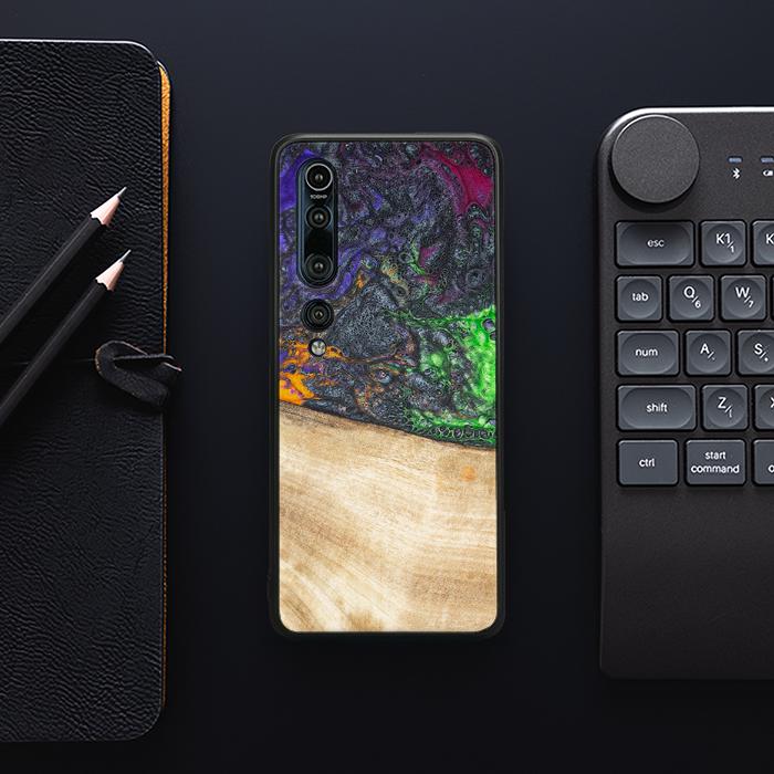 Xiaomi Mi 10 Pro Handyhülle aus Harz und Holz - Synergy#F10