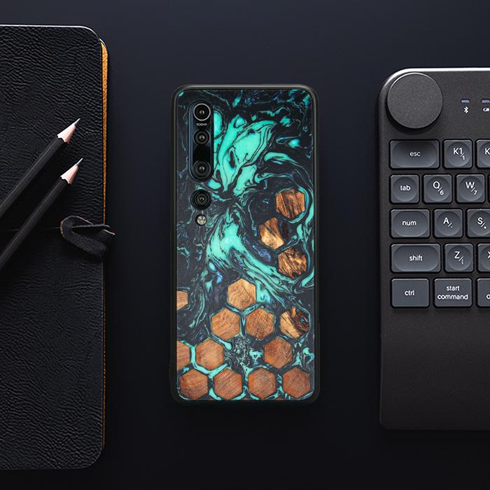 Xiaomi Mi 10 Pro Handyhülle aus Harz und Holz - Synergy#F28