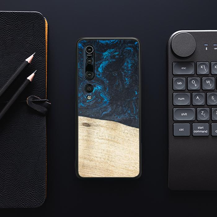 Xiaomi Mi 10 Handyhülle aus Harz und Holz - Synergy#F17