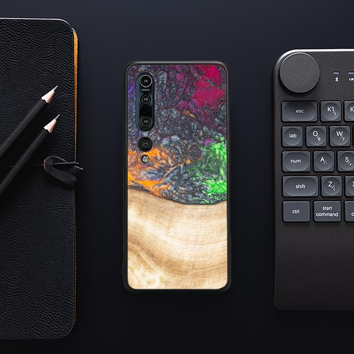 Xiaomi Mi 10 Handyhülle aus Harz und Holz - Synergy#F6