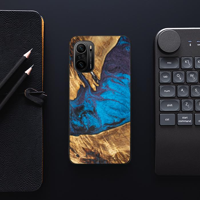 Xiaomi Mi 11i Handyhülle aus Harz und Holz - Synergy#E21