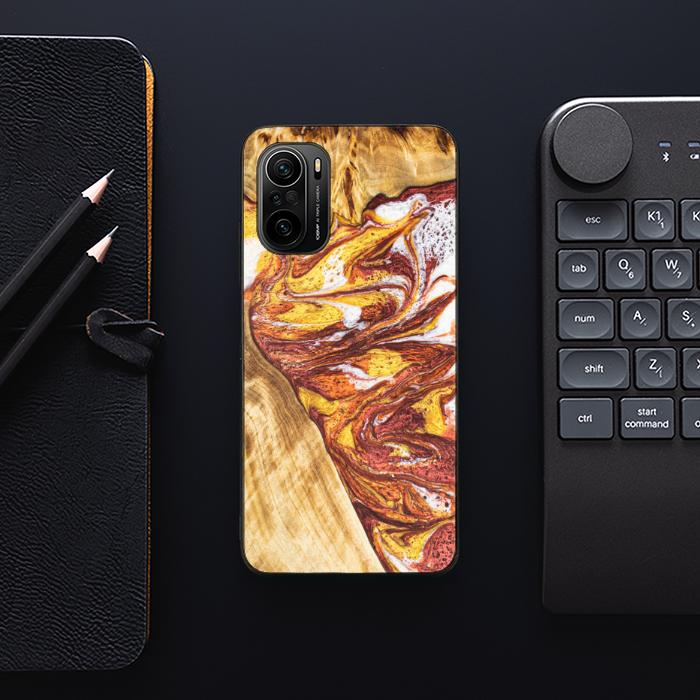 Xiaomi Mi 11i Handyhülle aus Harz und Holz - Synergy#E4