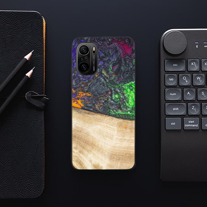 Xiaomi Mi 11i Handyhülle aus Harz und Holz - Synergy#F10