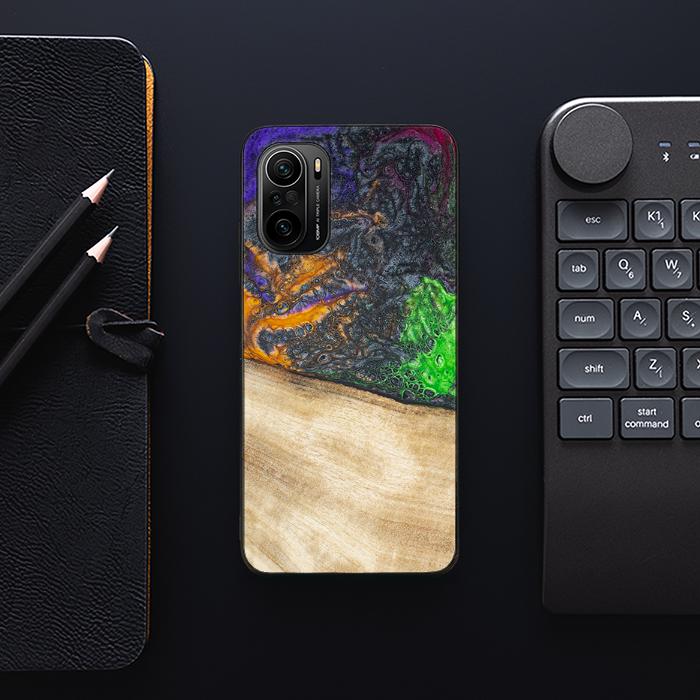 Xiaomi Mi 11i Handyhülle aus Harz und Holz - Synergy#F15