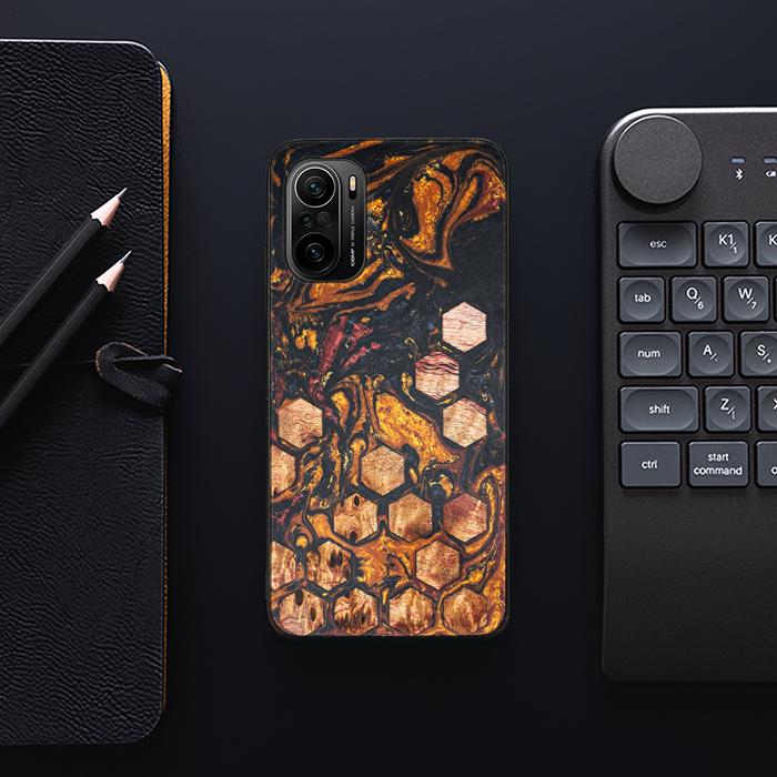 Xiaomi Mi 11i Handyhülle aus Harz und Holz - Synergy#F38