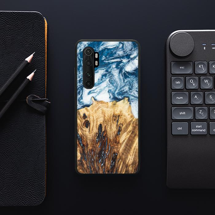 Xiaomi Mi NOTE 10 lite Handyhülle aus Harz und Holz - Synergy#E23