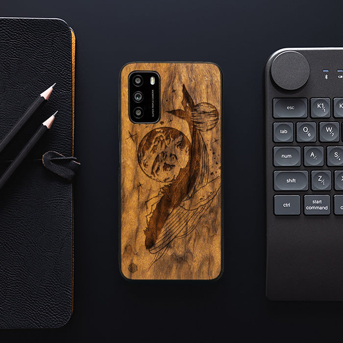 Xiaomi POCO M3 Handyhülle aus Holz - Kosmischer Wal