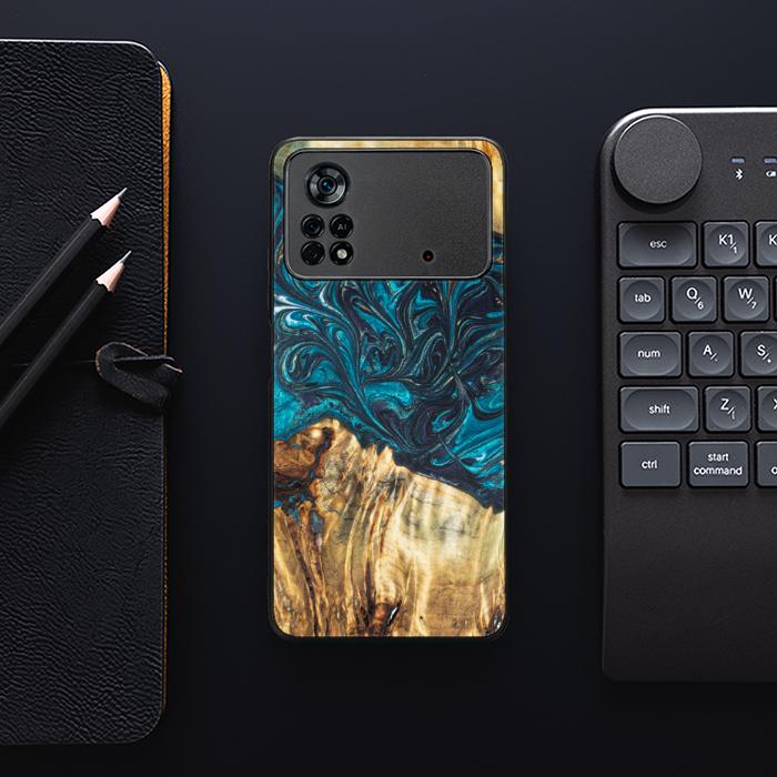 Xiaomi POCO X4 Pro 5G Handyhülle aus Harz und Holz - Synergy#E12