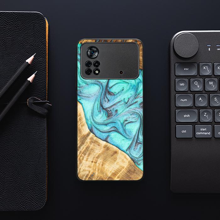 Xiaomi POCO X4 Pro 5G Handyhülle aus Harz und Holz - Synergy#E16