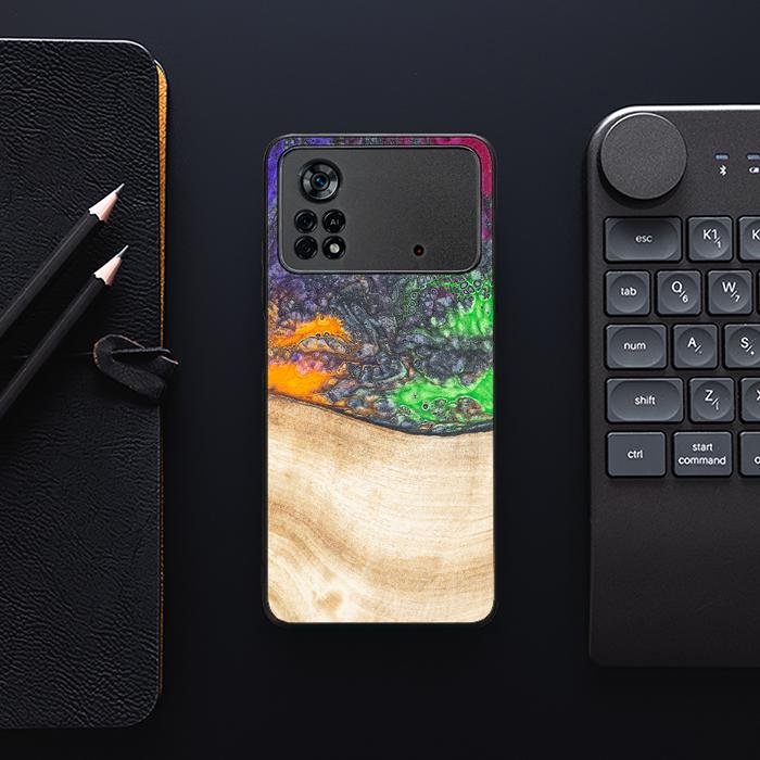Xiaomi POCO X4 Pro 5G Handyhülle aus Harz und Holz - Synergy#F1