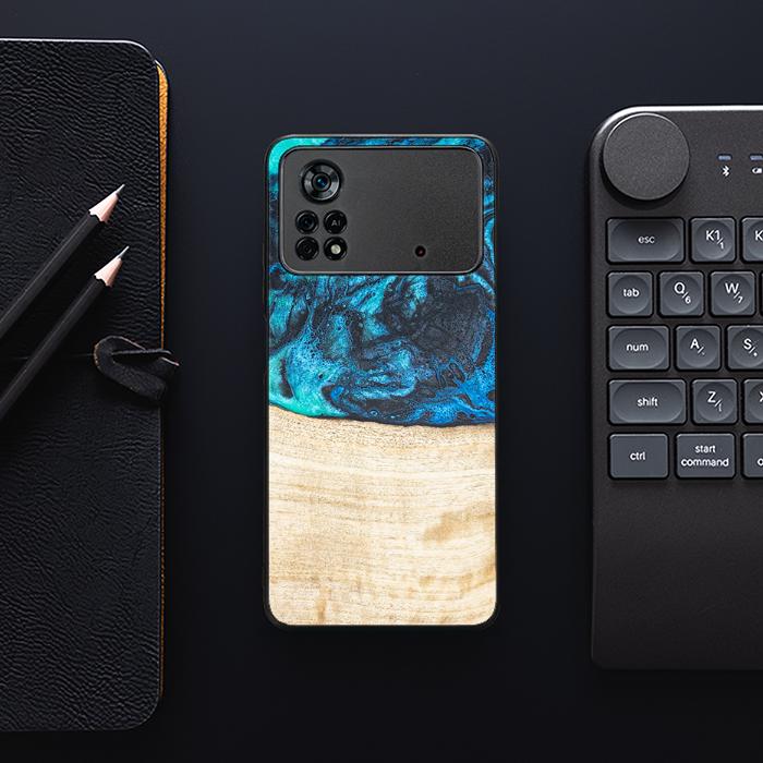 Xiaomi POCO X4 Pro 5G Handyhülle aus Harz und Holz - Synergy#F3