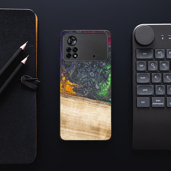 Xiaomi POCO X4 Pro 5G Handyhülle aus Harz und Holz - Synergy#F8