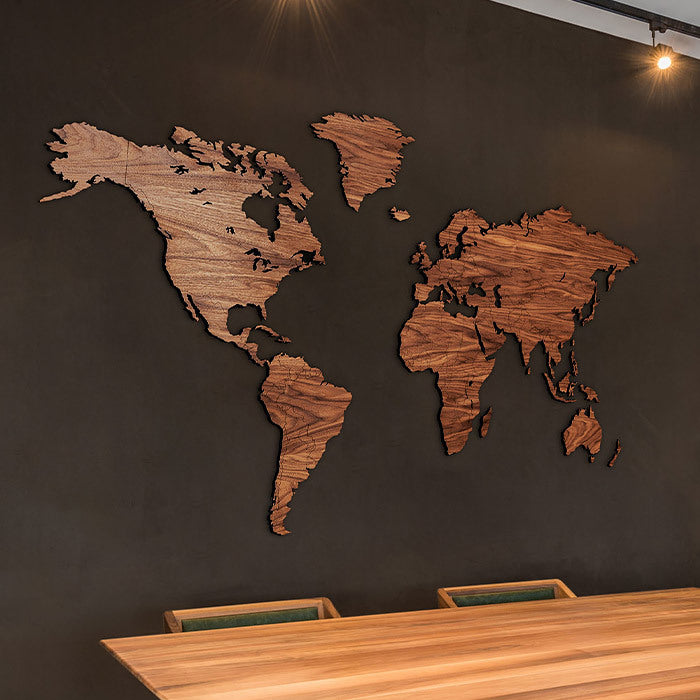 Drewniana magnetyczna mapa świata olejowany orzech