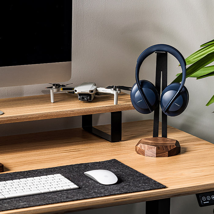 Headphone stand for online desk