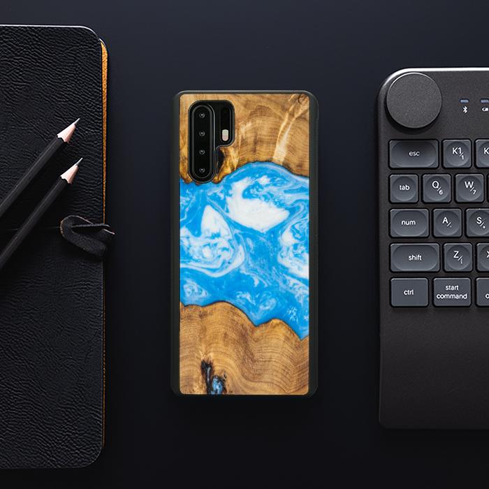 Huawei P30 Pro Resin & Wood Phone Case - SYNERGY#A32