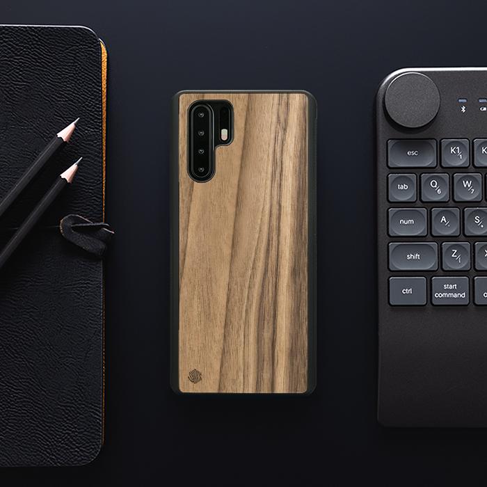 Huawei P30 Pro Handyhülle aus Holz - Nussbaum