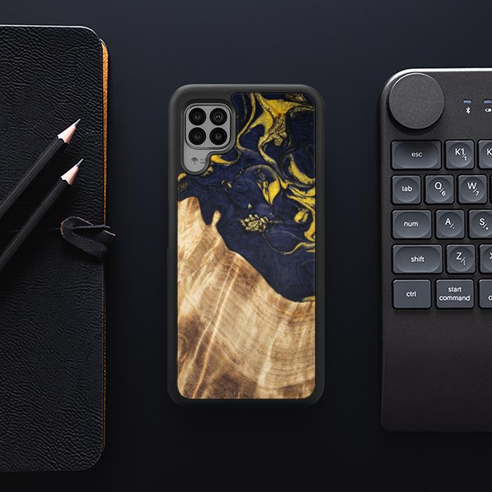 Huawei P40 lite Etui na telefon z żywicy i drewna - SYNERGY#C26