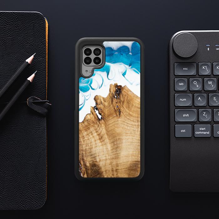 Huawei P40 lite Etui na telefon z żywicy i drewna - SYNERGY#C41