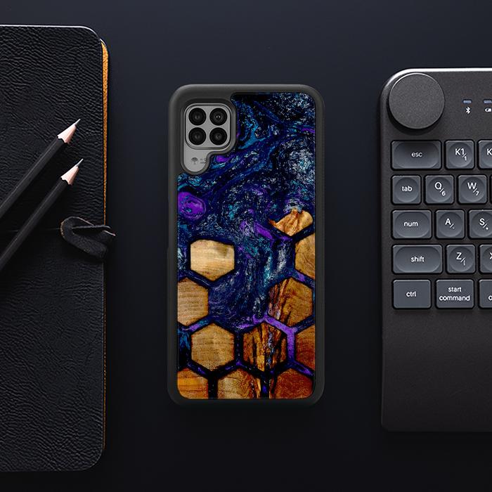 Huawei P40 lite Etui na telefon z żywicy i drewna - Synergy#D105