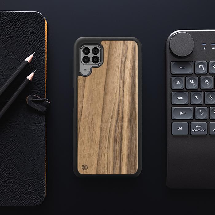 Huawei P40 lite Handyhülle aus Holz - Nussbaum