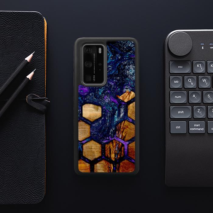 Huawei P40 Pro Etui na telefon z żywicy i drewna - Synergy#D105