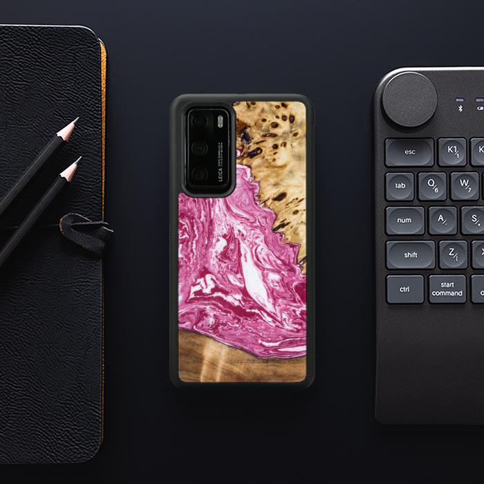 Etui na telefon Huawei P40 wykonane z żywicy i drewna - Synergy#129