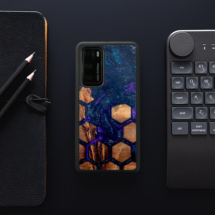 Huawei P40 Handyhülle aus Kunstharz und Holz - Synergy#D106