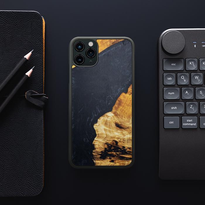 iPhone 11 Pro Max Etui na telefon z żywicy i drewna - Synergy#B18
