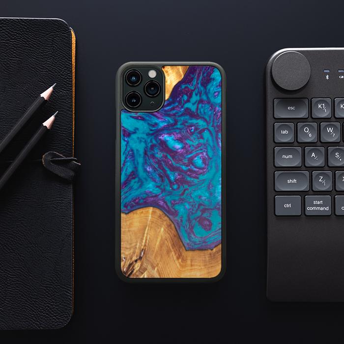 iPhone 11 Pro Max Resin & Wood Phone Case - Synergy#B28