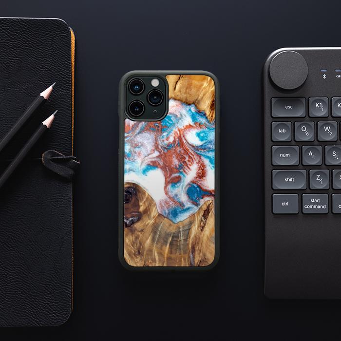 iPhone 11 Pro Handyhülle aus Harz und Holz - Synergy#D125