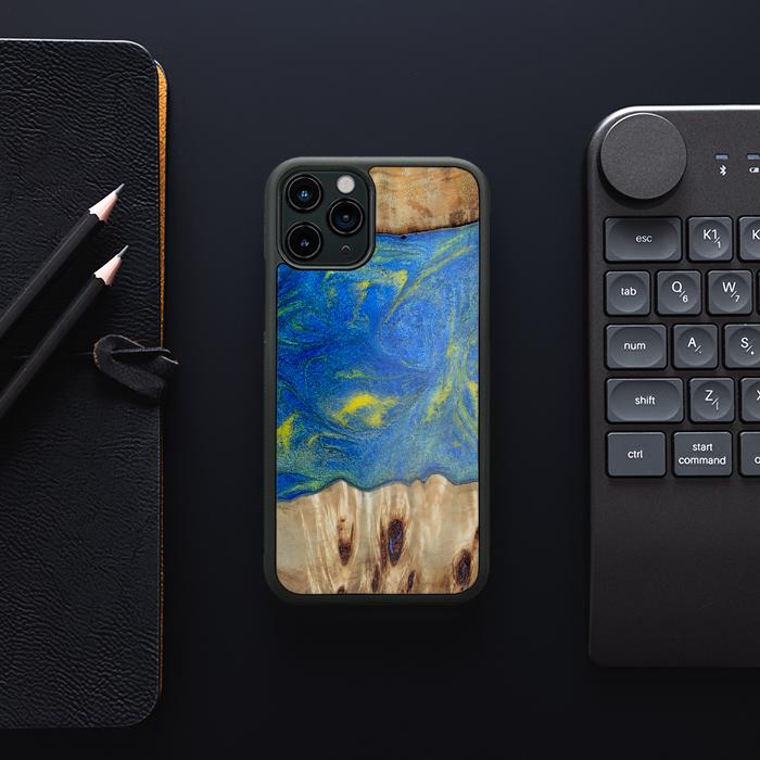 iPhone 11 Pro Resin & Wood Phone Case - Synergy#D128