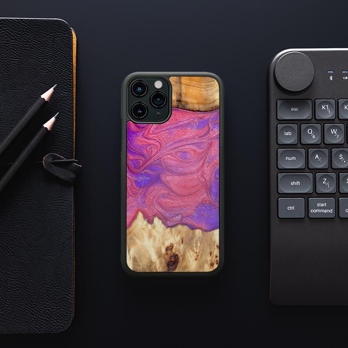 iPhone 11 Pro Handyhülle aus Harz und Holz - Synergy#D136