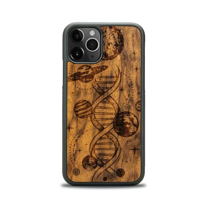 iPhone 11 Pro Drewniane etui na telefon - kosmiczne DNA (Imbuia)