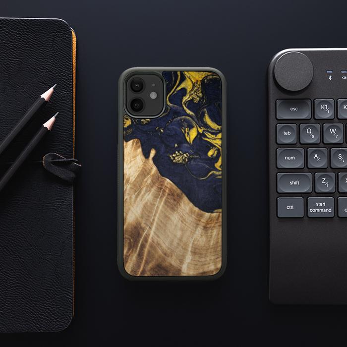iPhone 11 Etui na telefon z żywicy i drewna - SYNERGY#C26