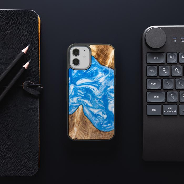iPhone 12 Mini Etui na telefon z żywicy i drewna - SYNERGY#325