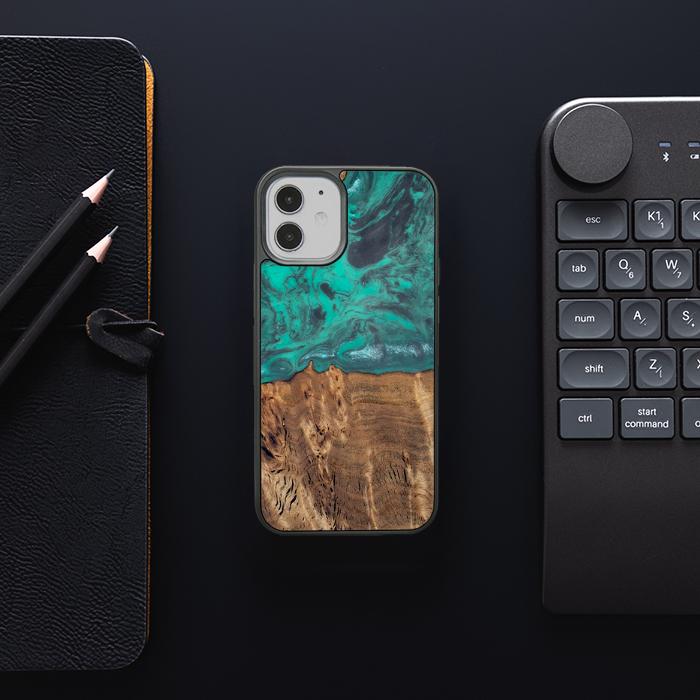 iPhone 12 Mini Etui na telefon z żywicy i drewna - Synergy#D108
