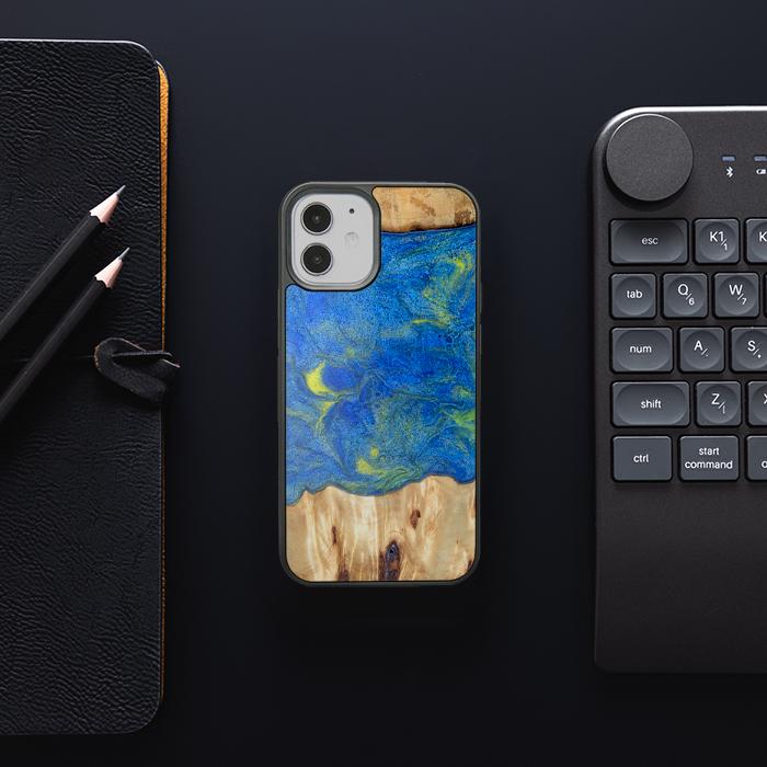 iPhone 12 Mini Etui na telefon z żywicy i drewna - Synergy#D131
