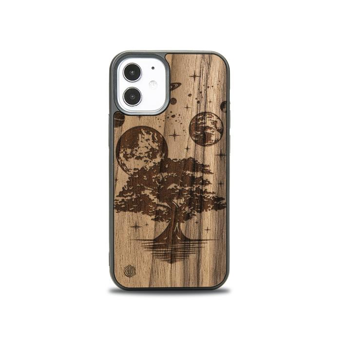 iPhone 12 Mini Handyhülle aus Holz - Galaktischer Garten