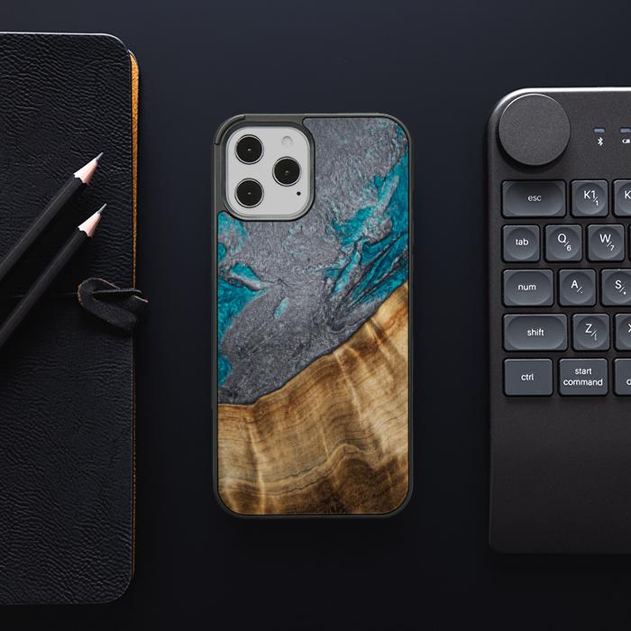 iPhone 12 Pro Max Etui na telefon z żywicy i drewna - Synergy#C45